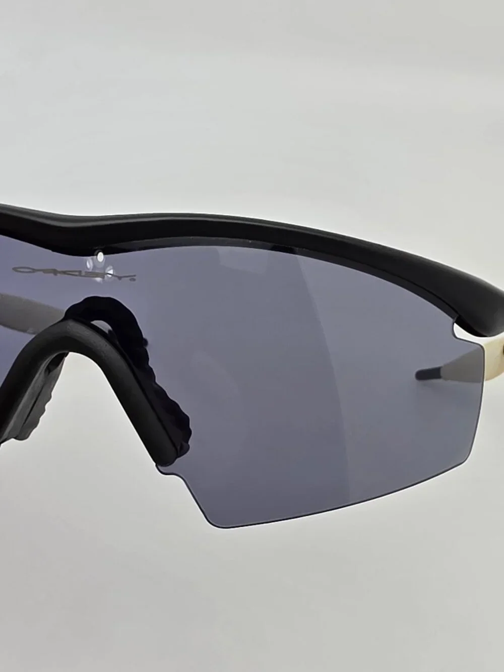 Oakley 06-976 Pro M Frame Black Frame Grey Strike Lens Sunglasses w/ Case